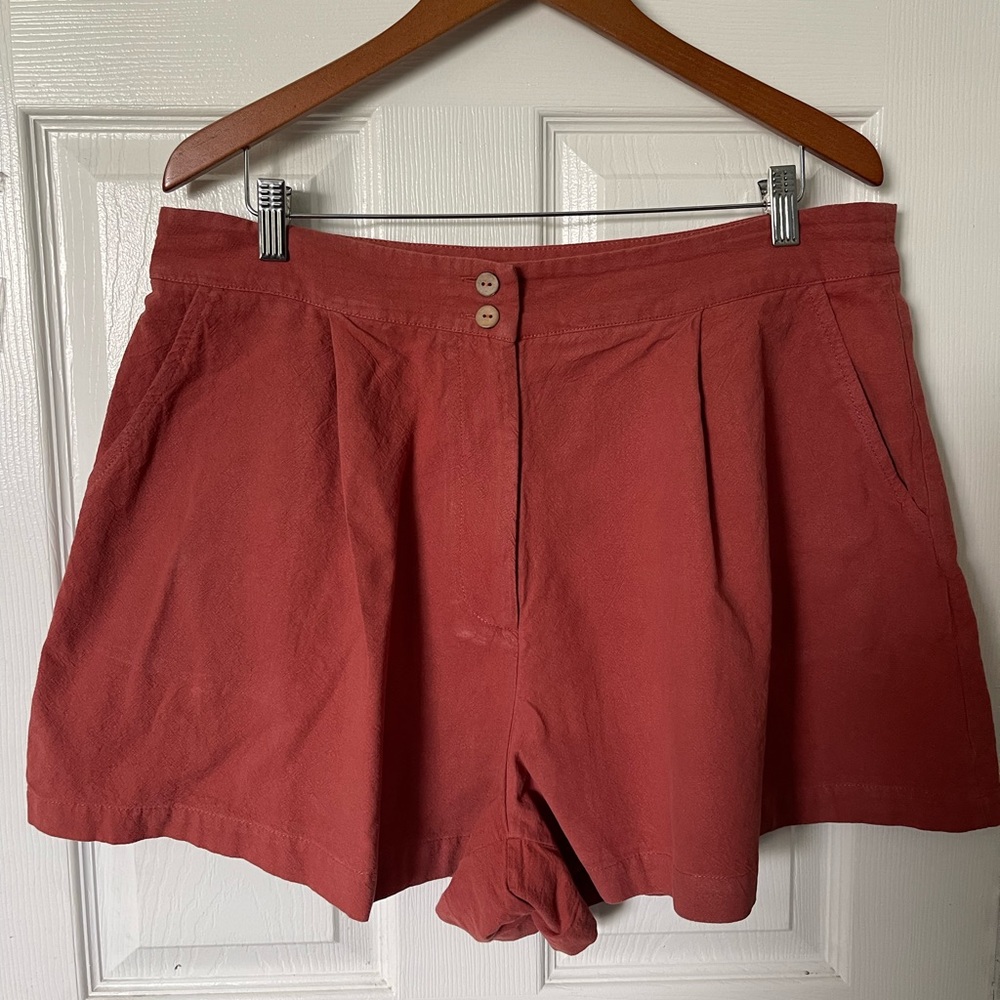 High waisted paper bag shorts with pockets